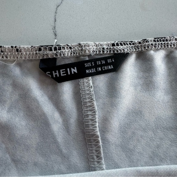 SHEIN | Snake Print Bodycon Mini Dress | Size Small | Neutral White/Gray/Black - Picture 13 of 15